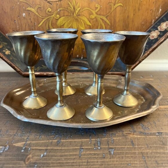 Vintage set of 6 mini brass goblets and tray - Picture 2 of 8